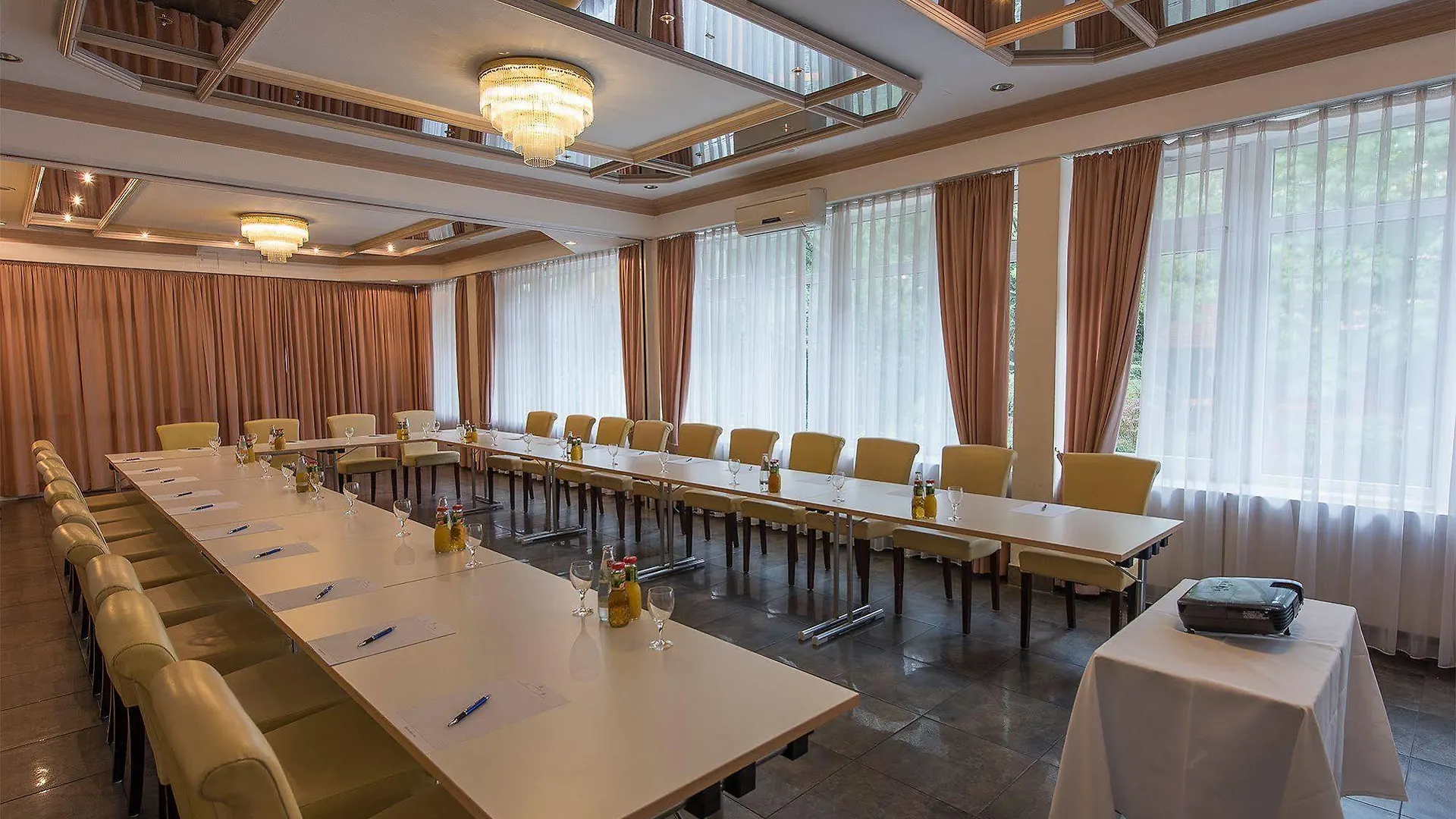 Hotel Parkhotel Frankfurt Airport Hattersheim am Main